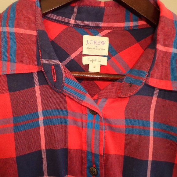 NWOT J. CREW Perfect Fit Plaid Shirt M Button Down Long Sleeves Red Navy Blue - Picture 1 of 12